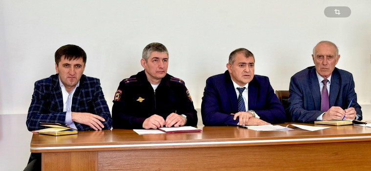 Сегодня в администрации района состоялось заседание антитеррористической комиссии. Сегодня в администрации района состоялось заседание антитеррористической комиссии.